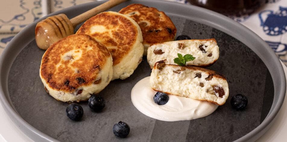 Сырники с домашней сметаной